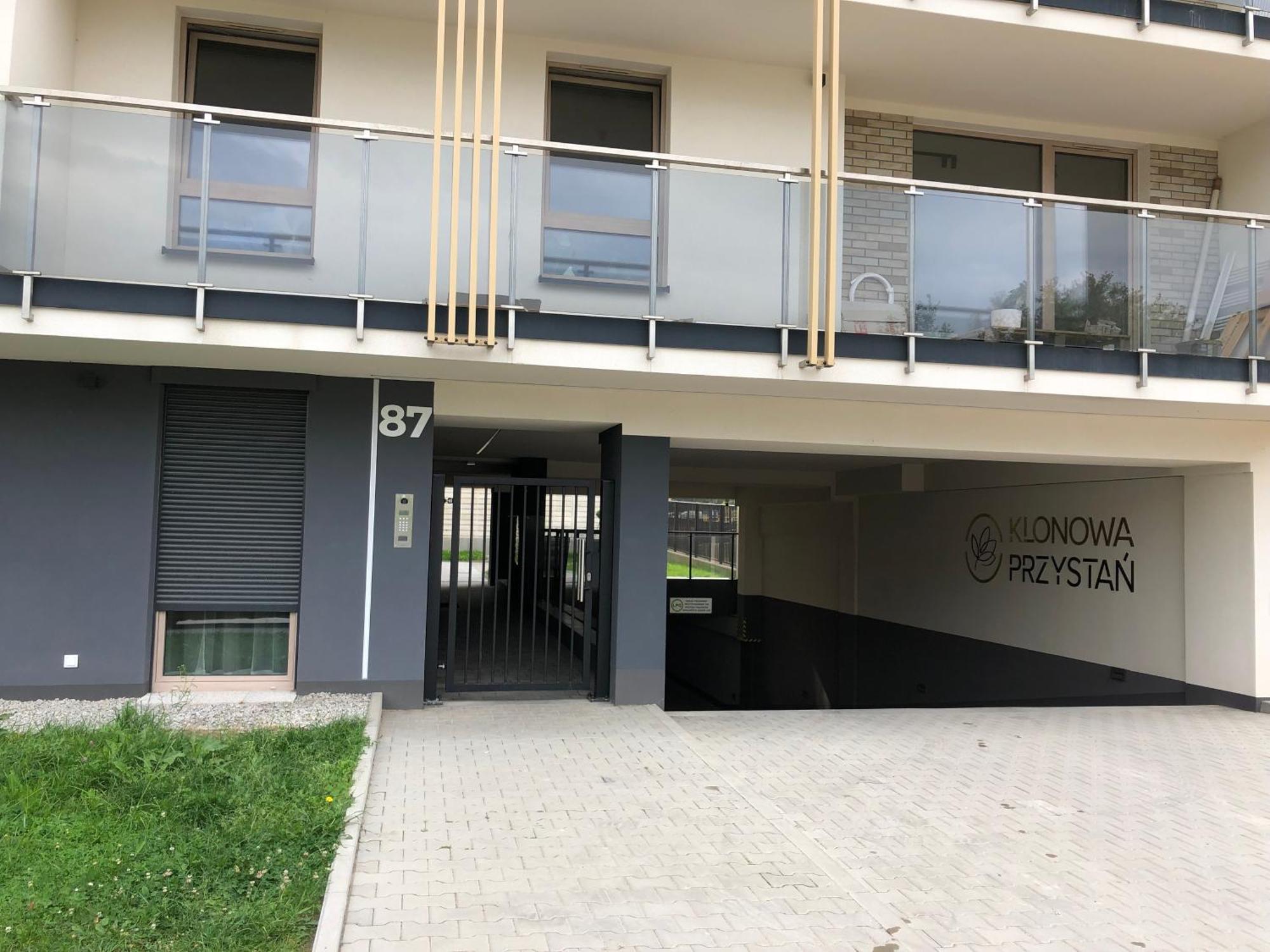 Komfortowe Apartamenty Kielce Klonowa ,Ogrodek, Garaz Podziemny, Samodzielne Wejscie Na Kod 24H מראה חיצוני תמונה